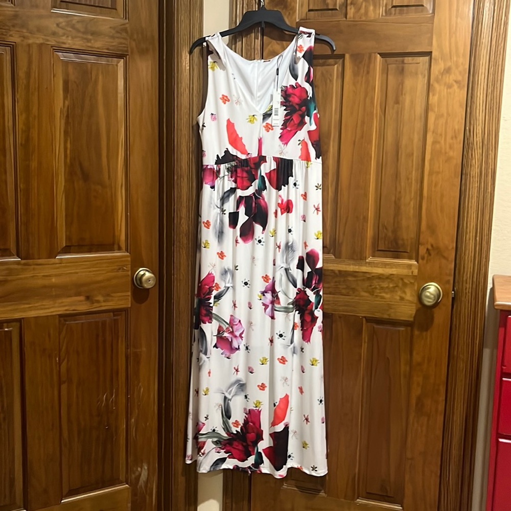 Tahari Women’s size 10 floral dress